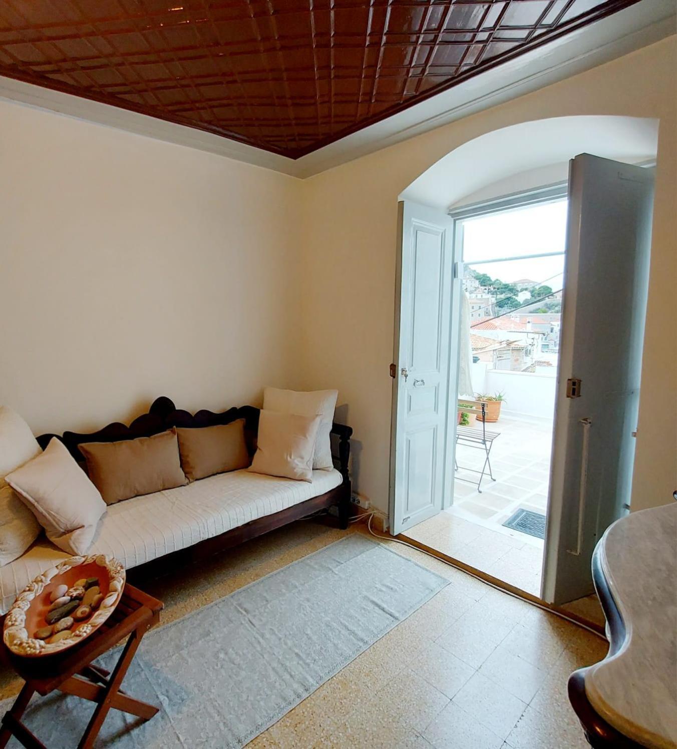 Danae Port House Apartment ไฮดรา ภายนอก รูปภาพ